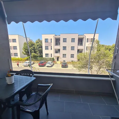 Valamar A47 アパート Plazhi San Pietro